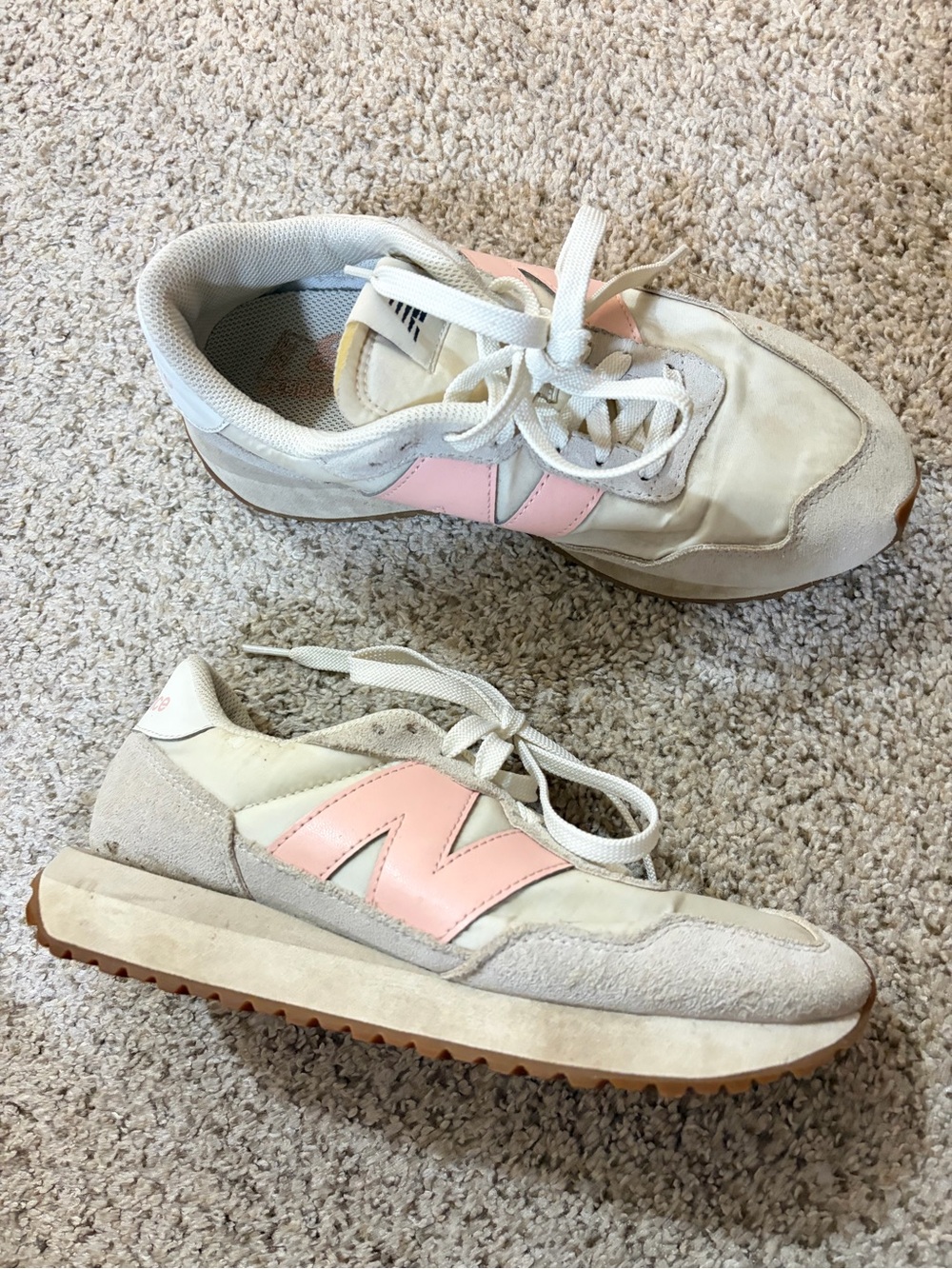 New Balance 237